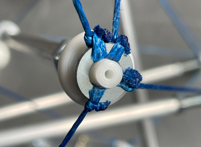 Hiding Knots